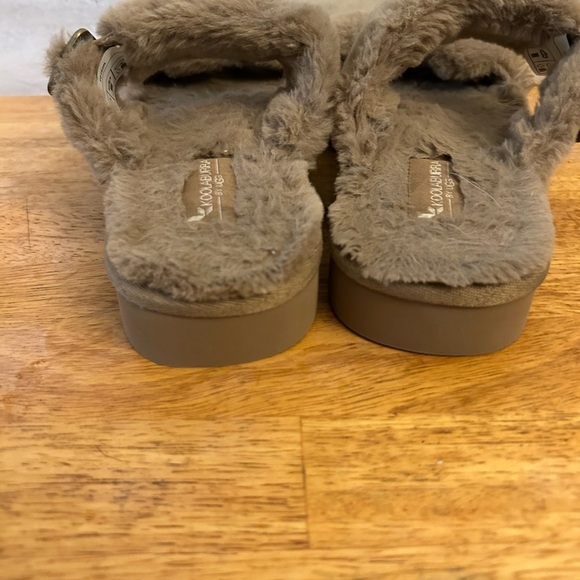 UGG | Shoes Koolaburra Furrah - Picture 5 of 10